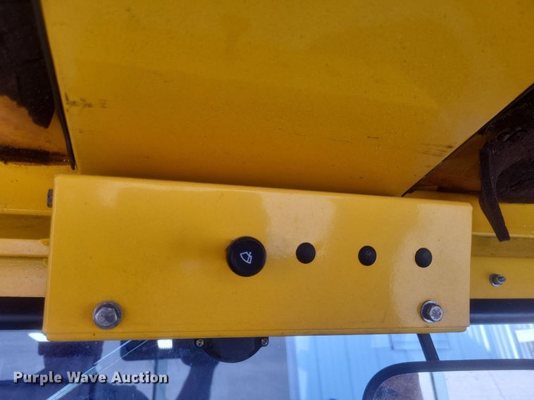 image for item DR4880 2007 Harlan HTAS 40 Aircraft tug