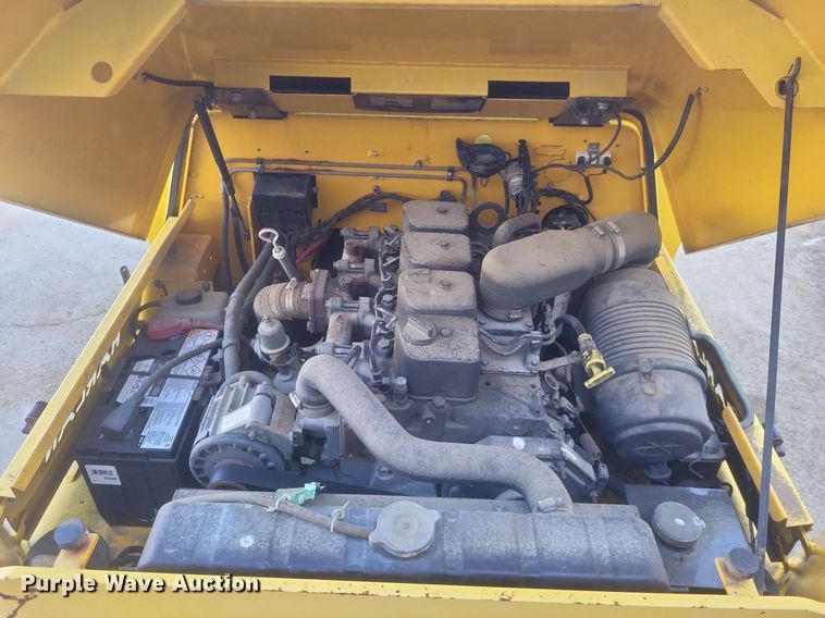 image for item DR4880 2007 Harlan HTAS 40 Aircraft tug