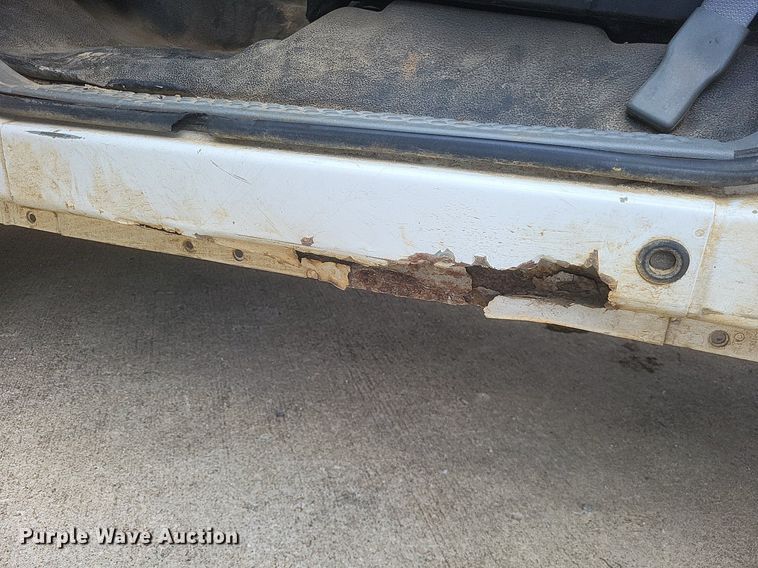 image for item DR4881 2003 Ford  F250 Super Duty XL pickup truck