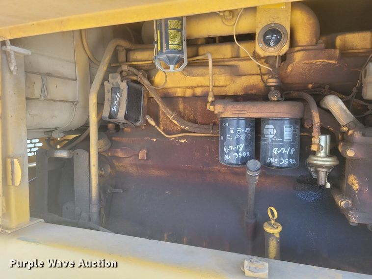 image for item DR4883 1985 John Deere  670A motor grader