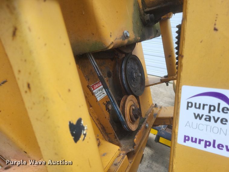 image for item DR4892 Woods batwing finish mower