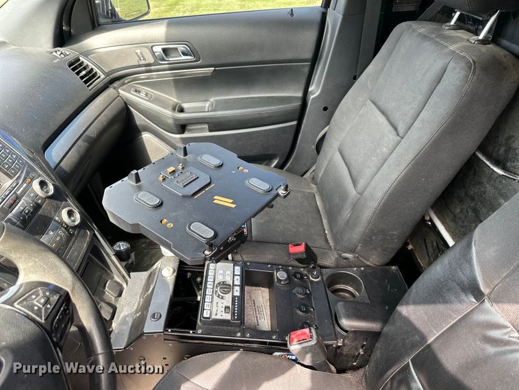 image for item DS4213 2019 Ford Explorer Police Interceptor  SUV