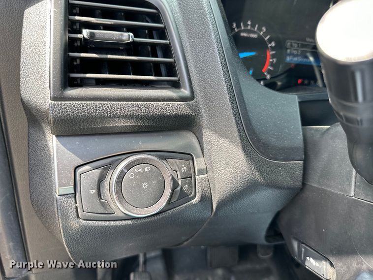 image for item DS4213 2019 Ford Explorer Police Interceptor  SUV