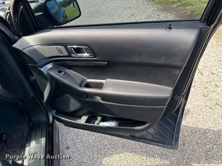 image for item DS4213 2019 Ford Explorer Police Interceptor  SUV