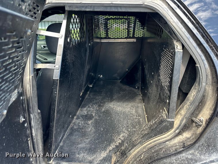 image for item DS4213 2019 Ford Explorer Police Interceptor  SUV