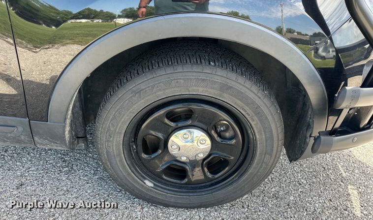 image for item DS4213 2019 Ford Explorer Police Interceptor  SUV