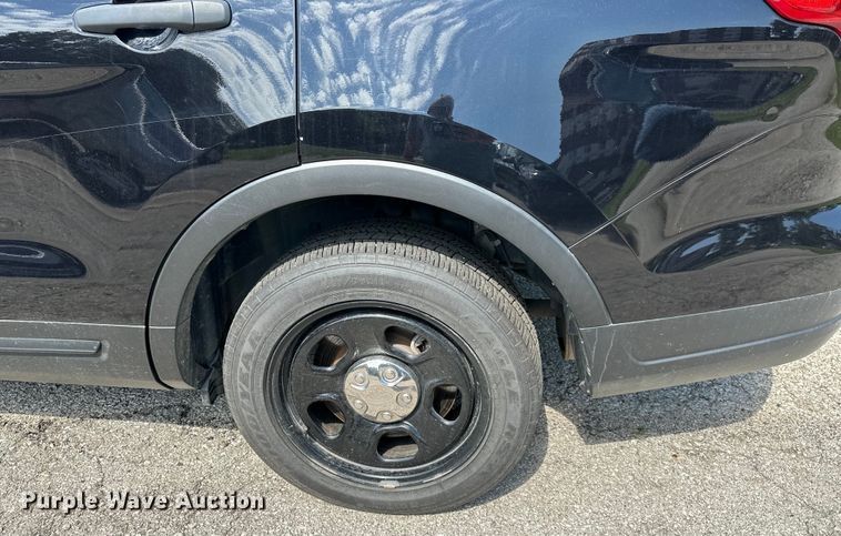 image for item DS4213 2019 Ford Explorer Police Interceptor  SUV