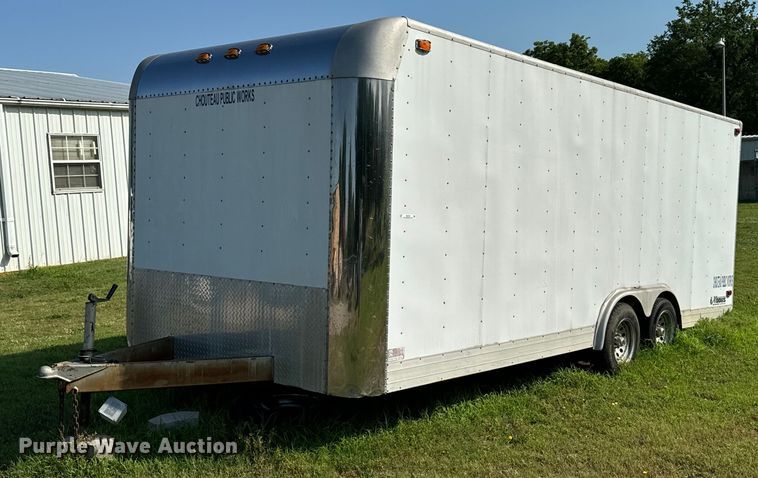 image for item DX0750 1997 Braco enclosed cargo trailer