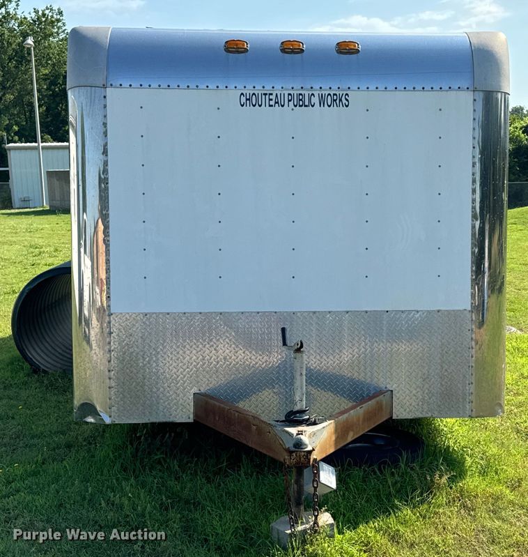 image for item DX0750 1997 Braco enclosed cargo trailer