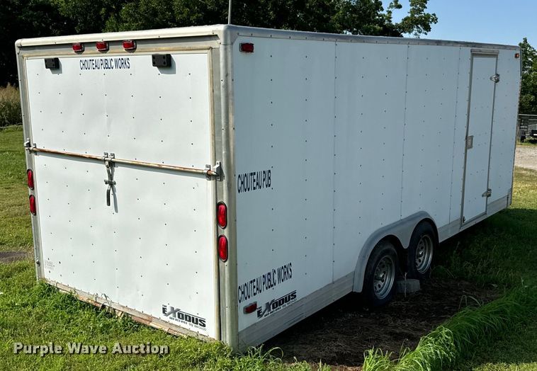 image for item DX0750 1997 Braco enclosed cargo trailer
