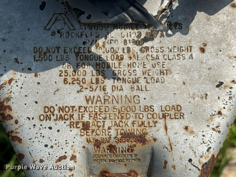 image for item DX0750 1997 Braco enclosed cargo trailer