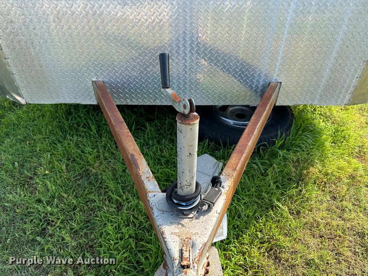 image for item DX0750 1997 Braco enclosed cargo trailer