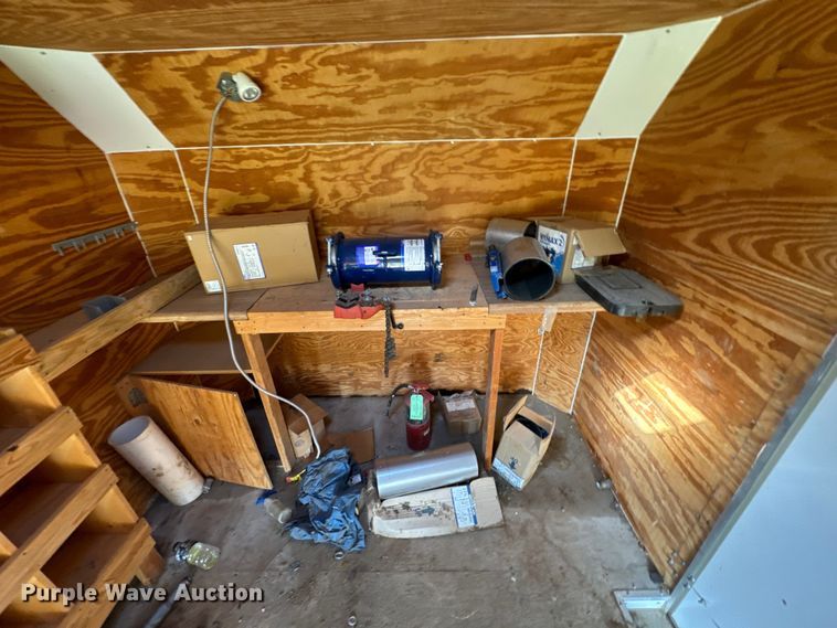 image for item DX0750 1997 Braco enclosed cargo trailer