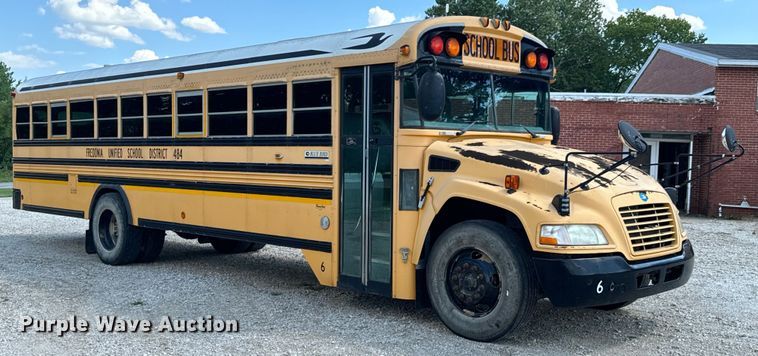 image for item DX0903 2009 Bluebird Vision school bus