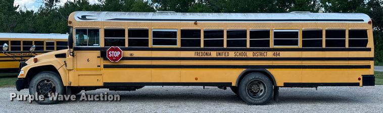 image for item DX0903 2009 Bluebird Vision school bus