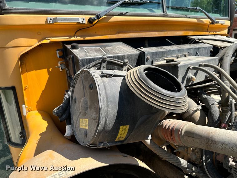 image for item DX0903 2009 Bluebird Vision school bus