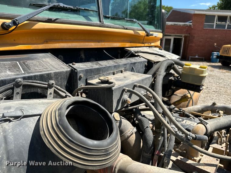 image for item DX0903 2009 Bluebird Vision school bus