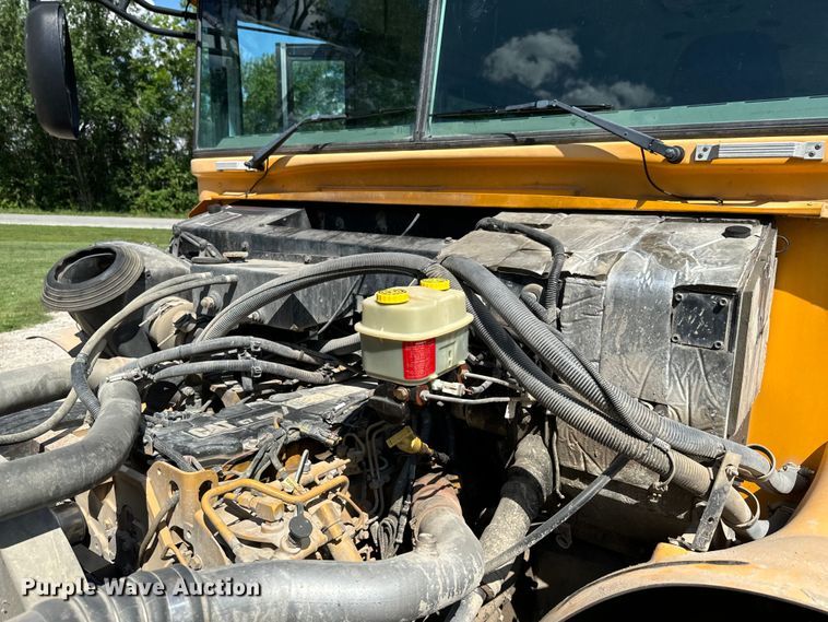 image for item DX0903 2009 Bluebird Vision school bus