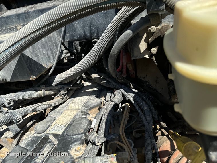 image for item DX0903 2009 Bluebird Vision school bus