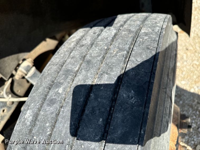 image for item DX0903 2009 Bluebird Vision school bus