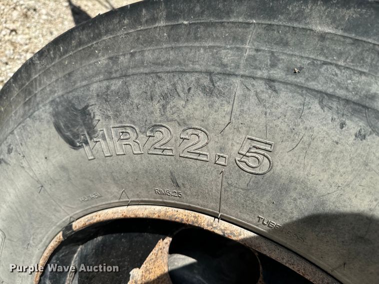 image for item DX0903 2009 Bluebird Vision school bus