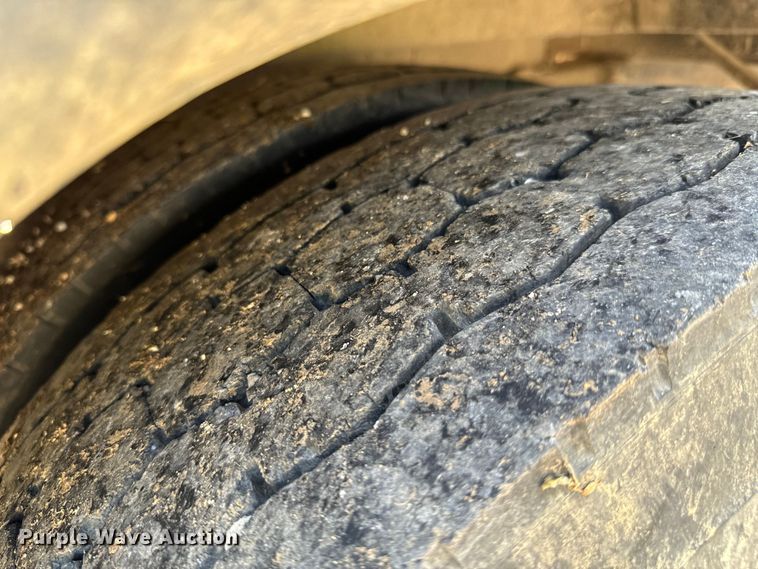 image for item DX0903 2009 Bluebird Vision school bus