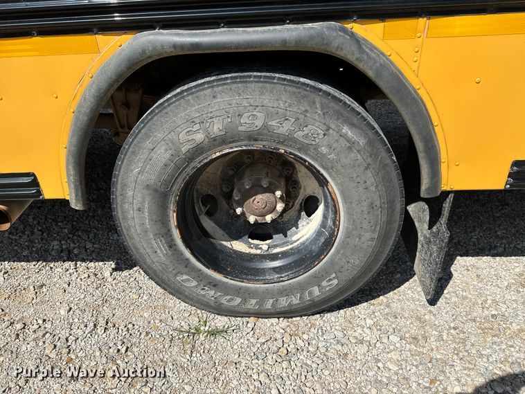 image for item DX0903 2009 Bluebird Vision school bus