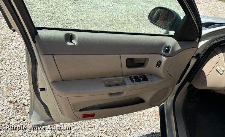 image for item DX0905 2006 Ford Taurus 