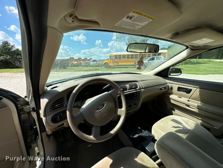 image for item DX0905 2006 Ford Taurus 