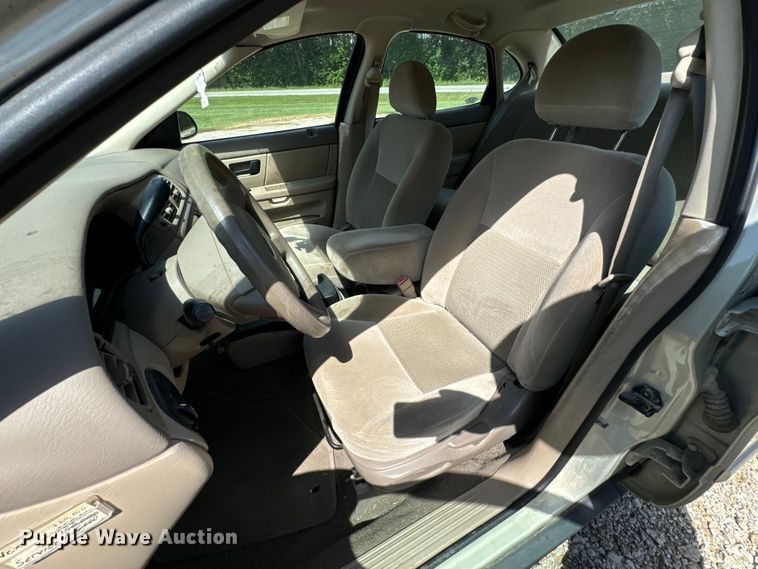 image for item DX0905 2006 Ford Taurus 