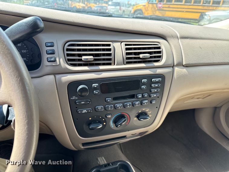 image for item DX0905 2006 Ford Taurus 