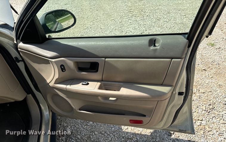 image for item DX0905 2006 Ford Taurus 