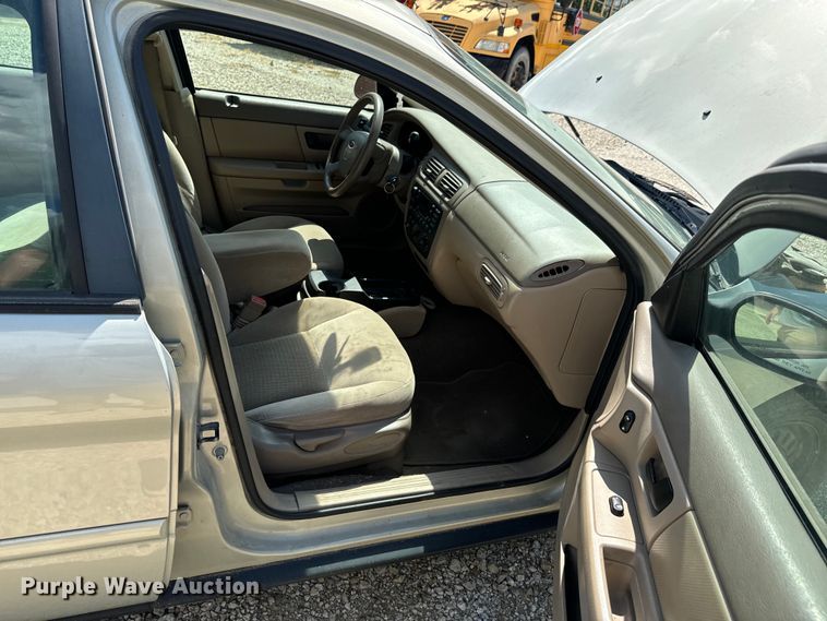 image for item DX0905 2006 Ford Taurus 