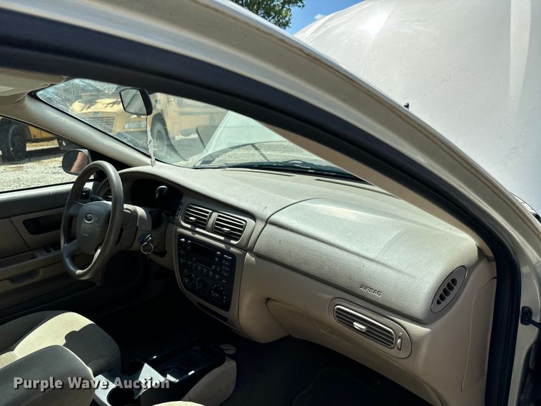 image for item DX0905 2006 Ford Taurus 