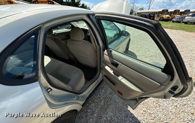 image for item DX0905 2006 Ford Taurus 