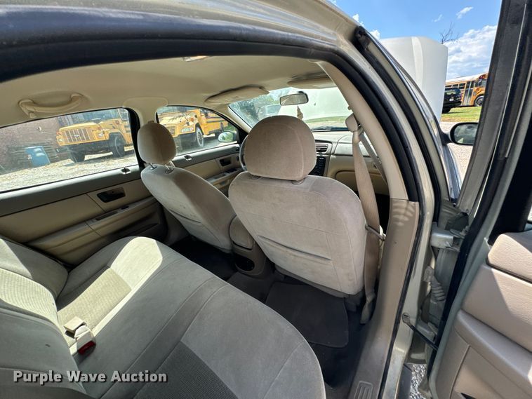 image for item DX0905 2006 Ford Taurus 