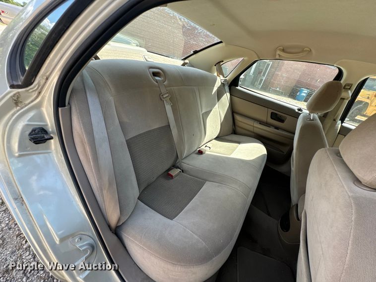 image for item DX0905 2006 Ford Taurus 