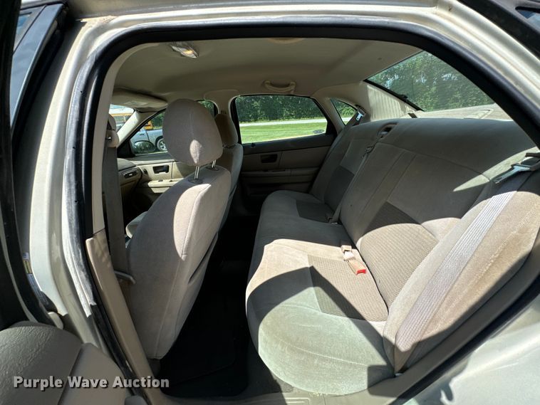 image for item DX0905 2006 Ford Taurus 