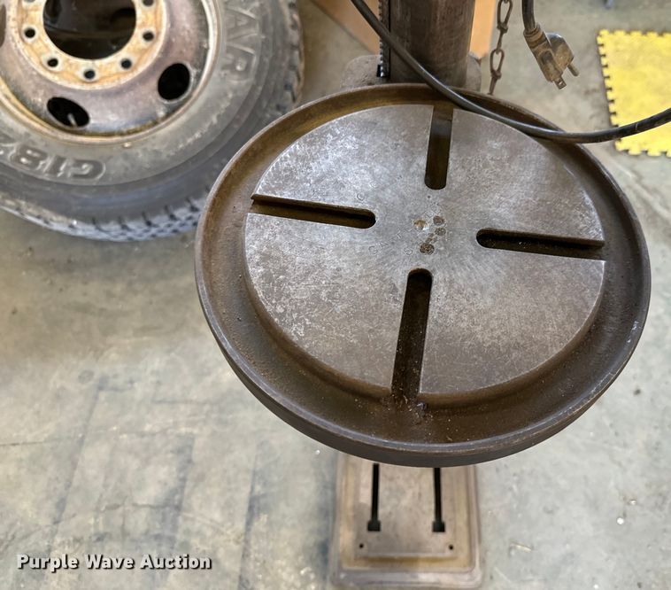 image for item DX0911 1984 United 610 drill press