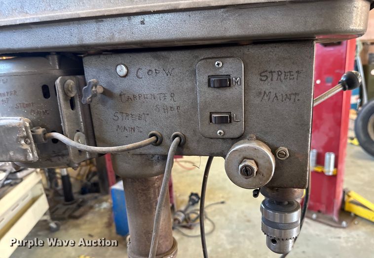 image for item DX0911 1984 United 610 drill press