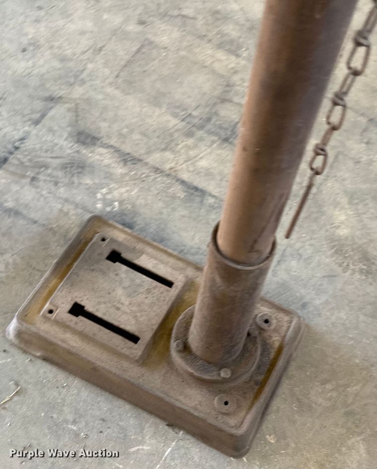 image for item DX0911 1984 United 610 drill press