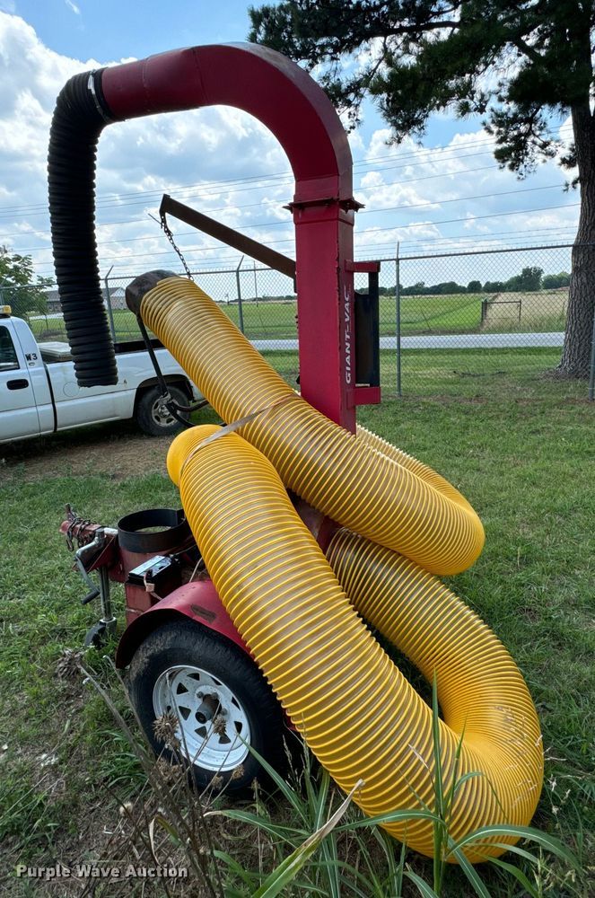 image for item DX0914 Giant Vac leaf vacuum