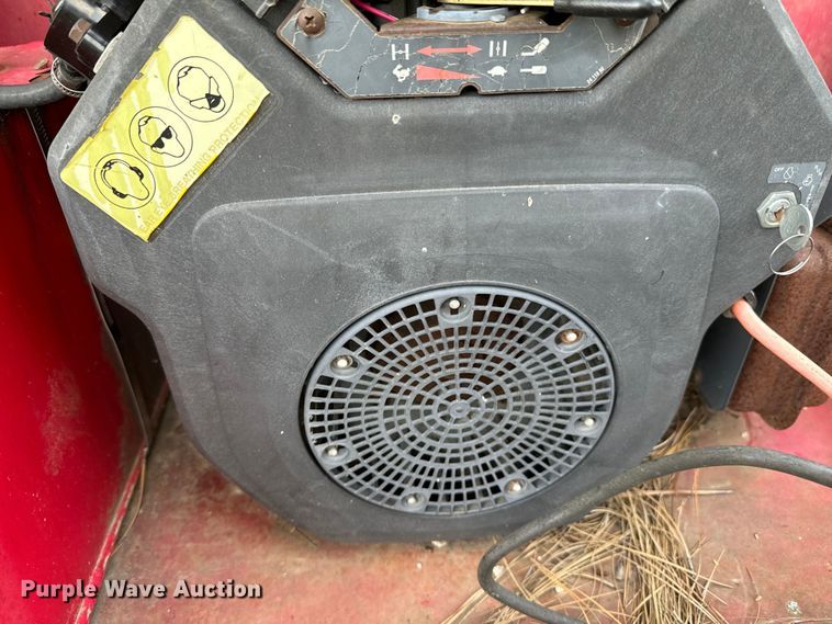 image for item DX0914 Giant Vac leaf vacuum