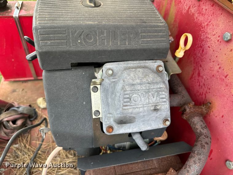 image for item DX0914 Giant Vac leaf vacuum