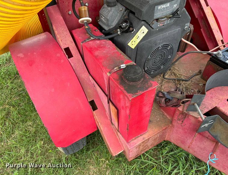 image for item DX0914 Giant Vac leaf vacuum