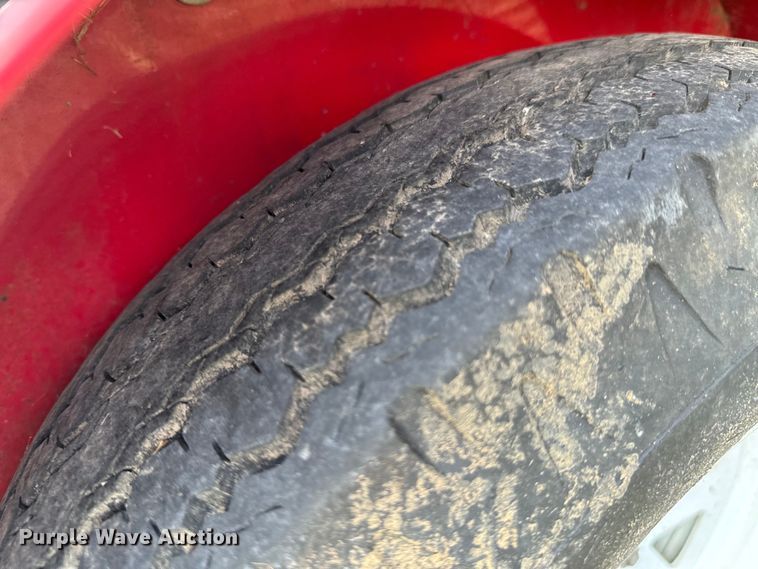 image for item DX0914 Giant Vac leaf vacuum