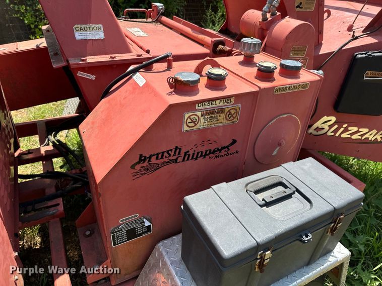 image for item DX0915 2008 Morbark Blizzard wood chipper