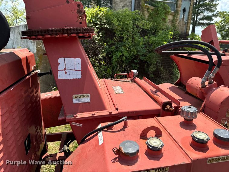 image for item DX0915 2008 Morbark Blizzard wood chipper