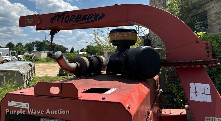 image for item DX0915 2008 Morbark Blizzard wood chipper