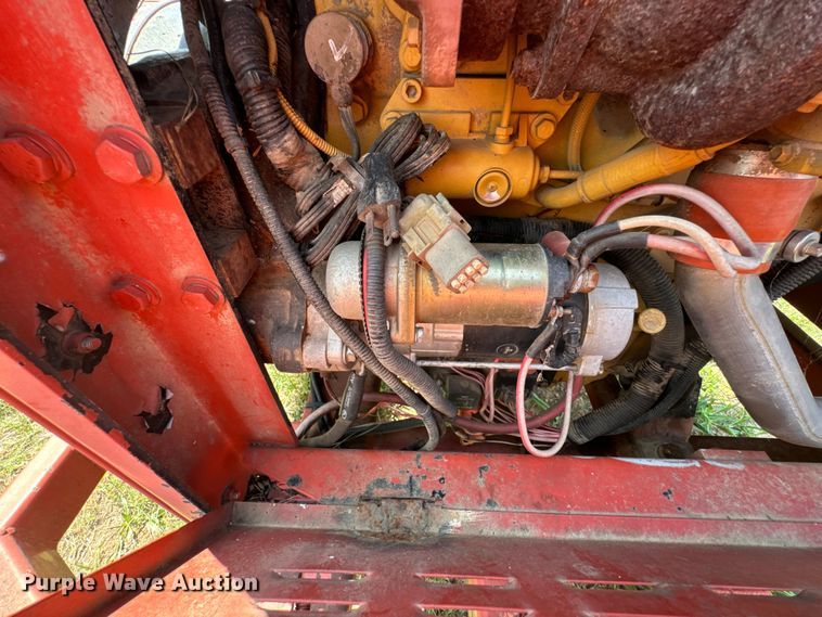 image for item DX0915 2008 Morbark Blizzard wood chipper